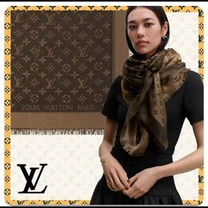 Auth. Vuitton Châle Monogram Brown & Gold Shawl in Metallic Lurex Silk Jacquard